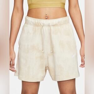 NWT Nike Loose fit mid rise short length size XXL (b18)